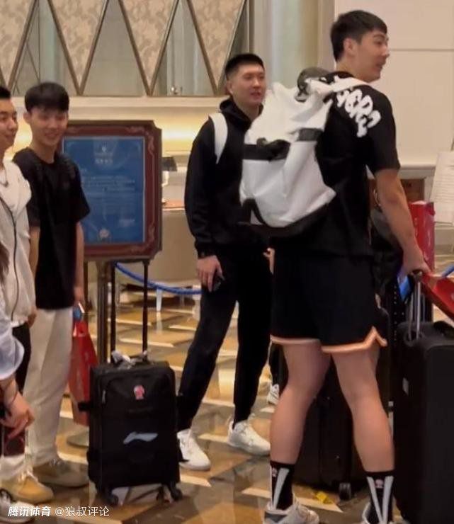 日本美女黄网站