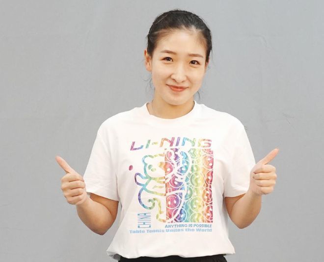小樱被鸣人扒开腿狂